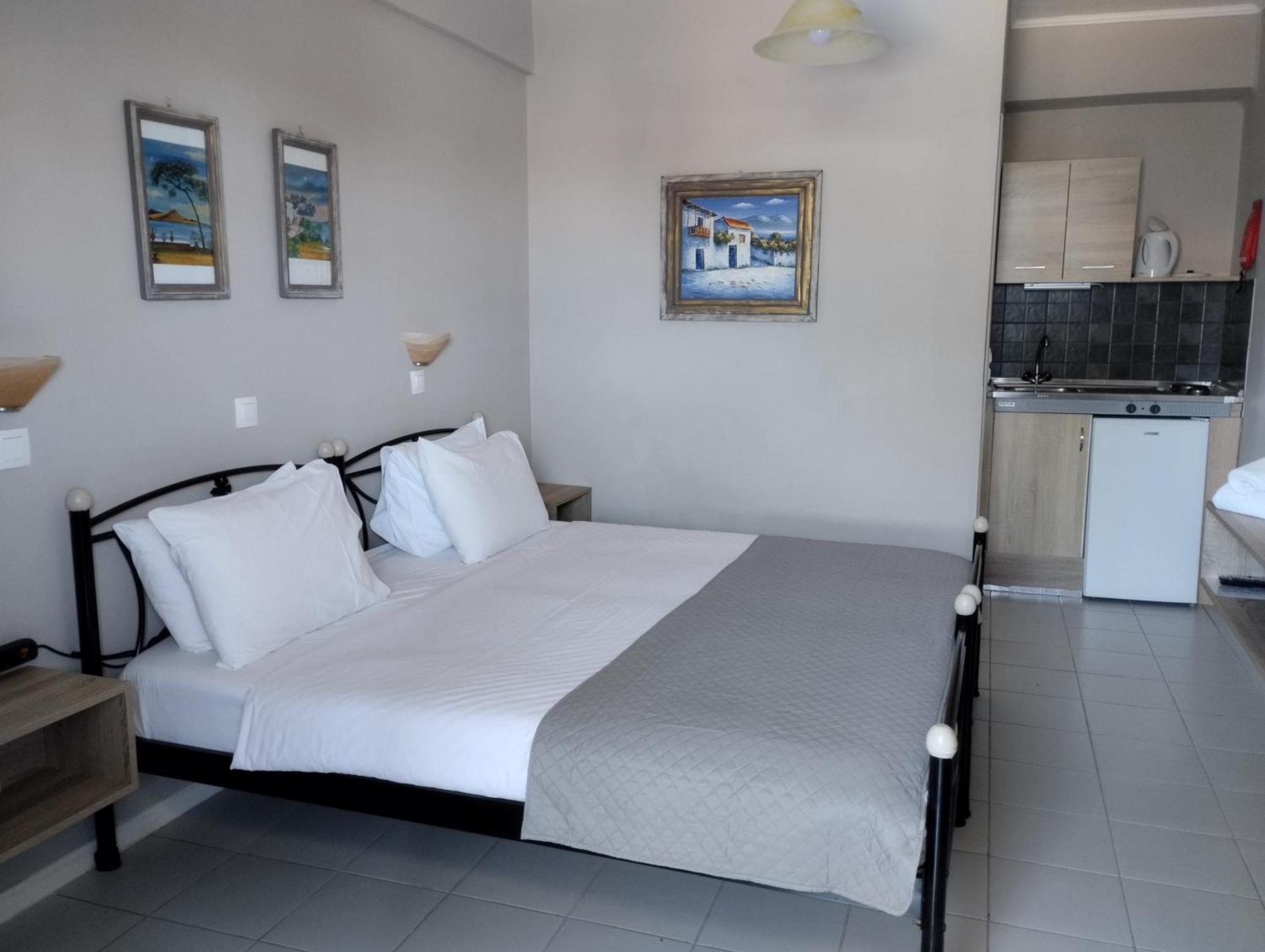 Hotel Miramare Petra  Zewnętrze zdjęcie