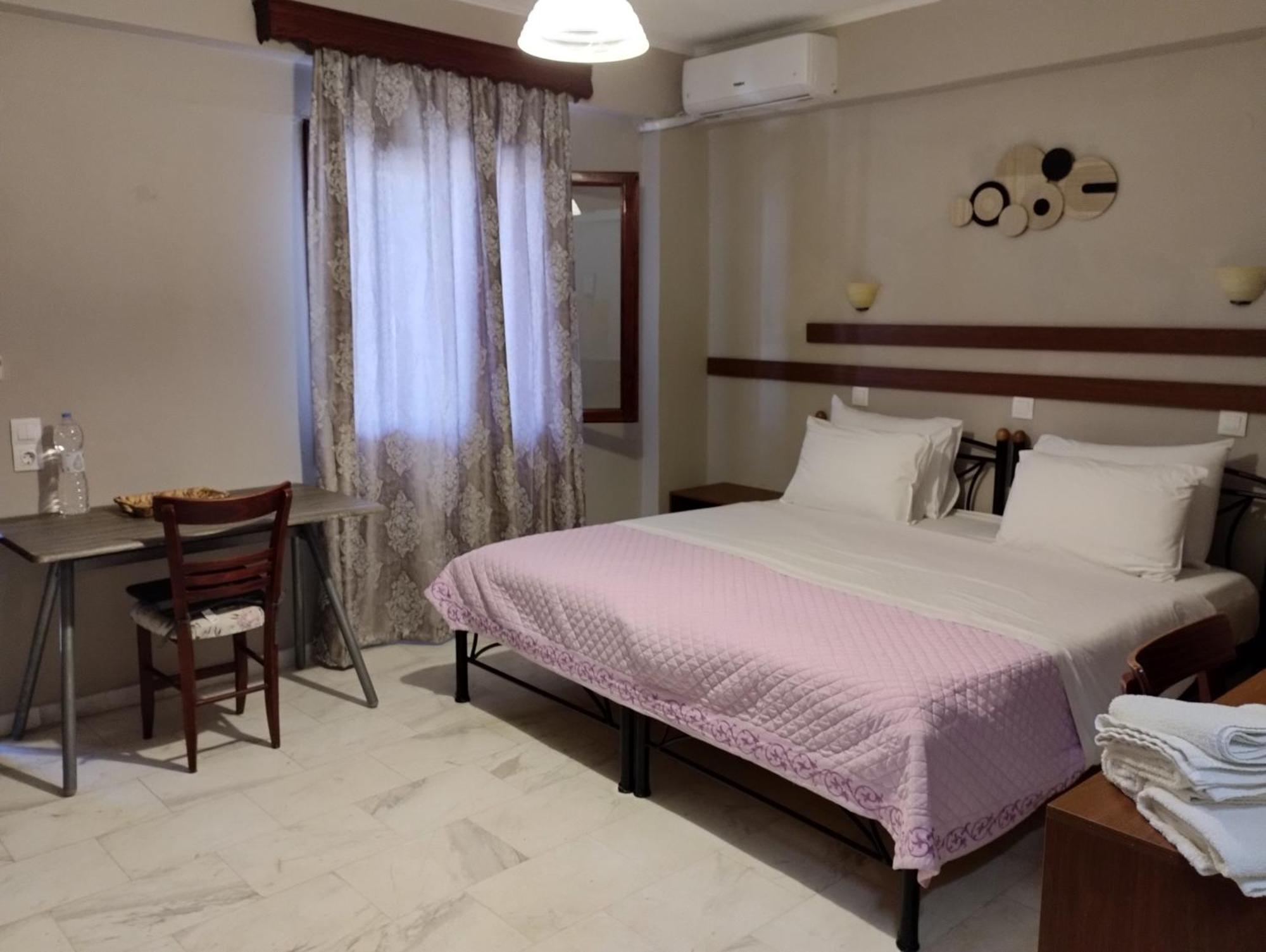 Hotel Miramare Petra  Zewnętrze zdjęcie