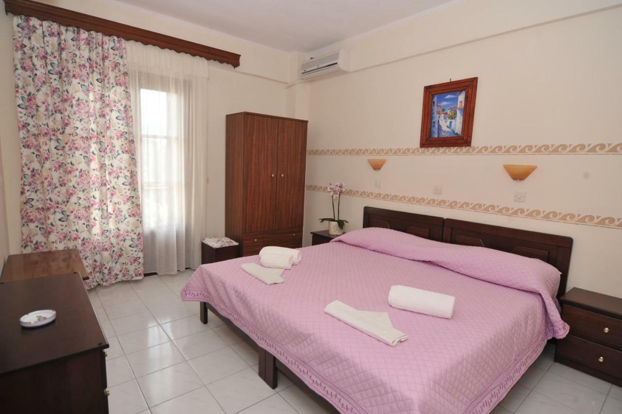 Hotel Miramare Petra  Zewnętrze zdjęcie